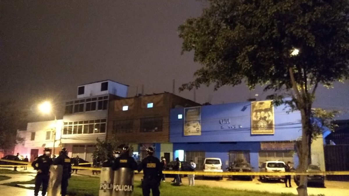 Na nepovolené oslavě v Limě zasahovala policie. Výsledkem je 13 mrtvých